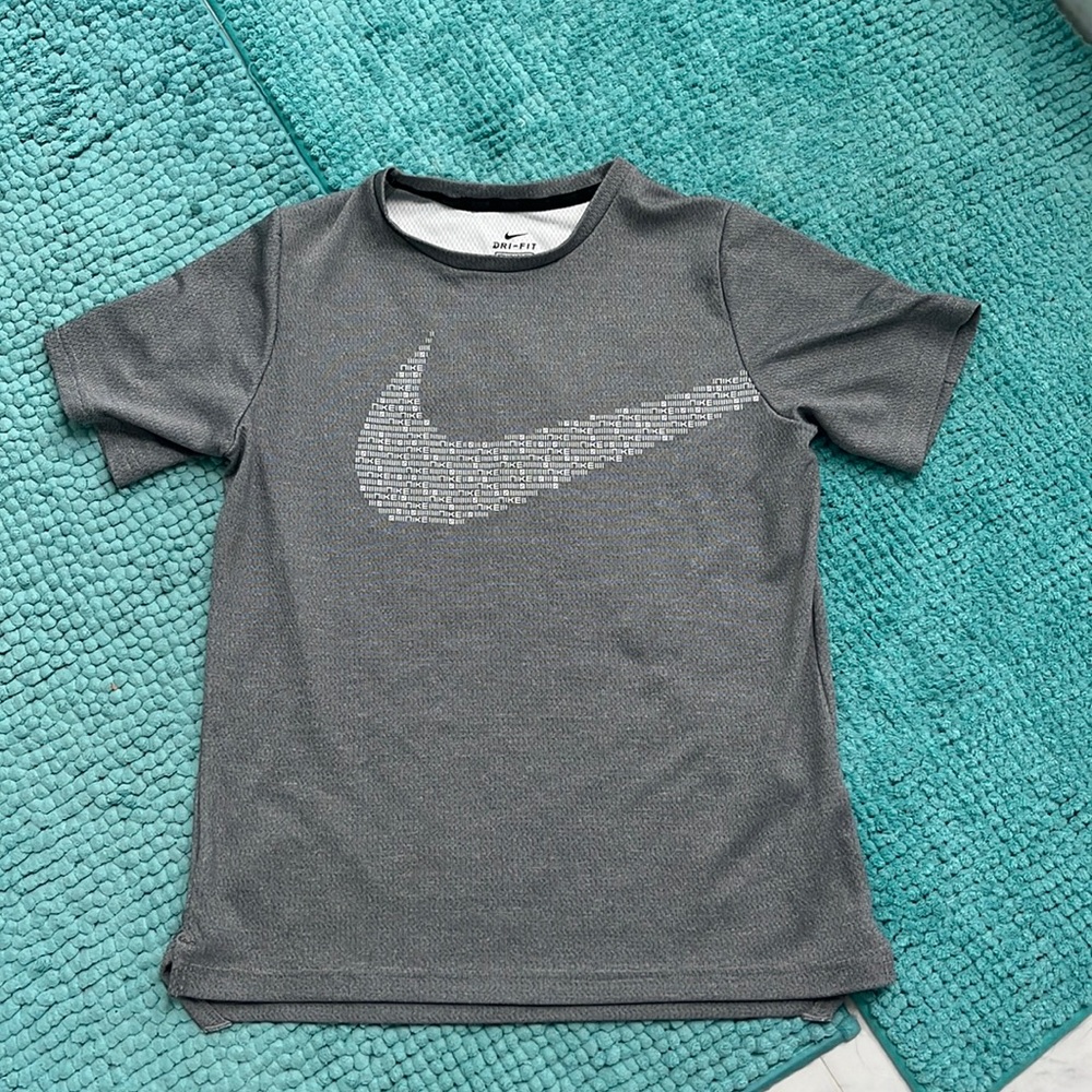 Nike dry fit shirt